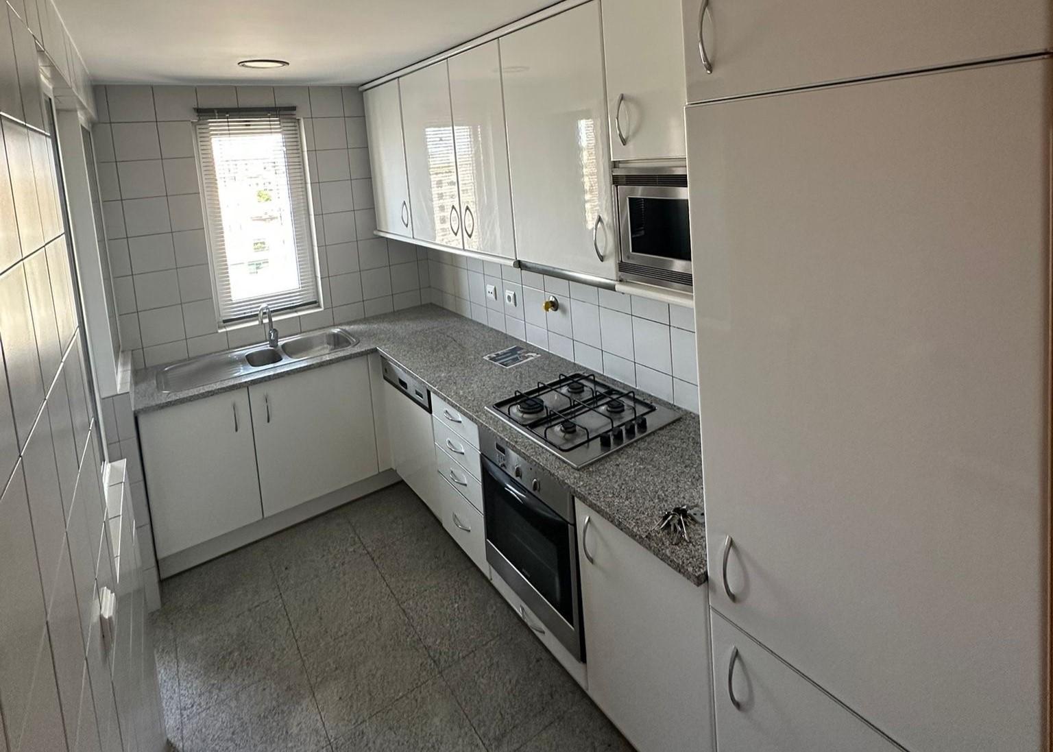 Arrendo Apartamento T2 Ramalde - Image# 1