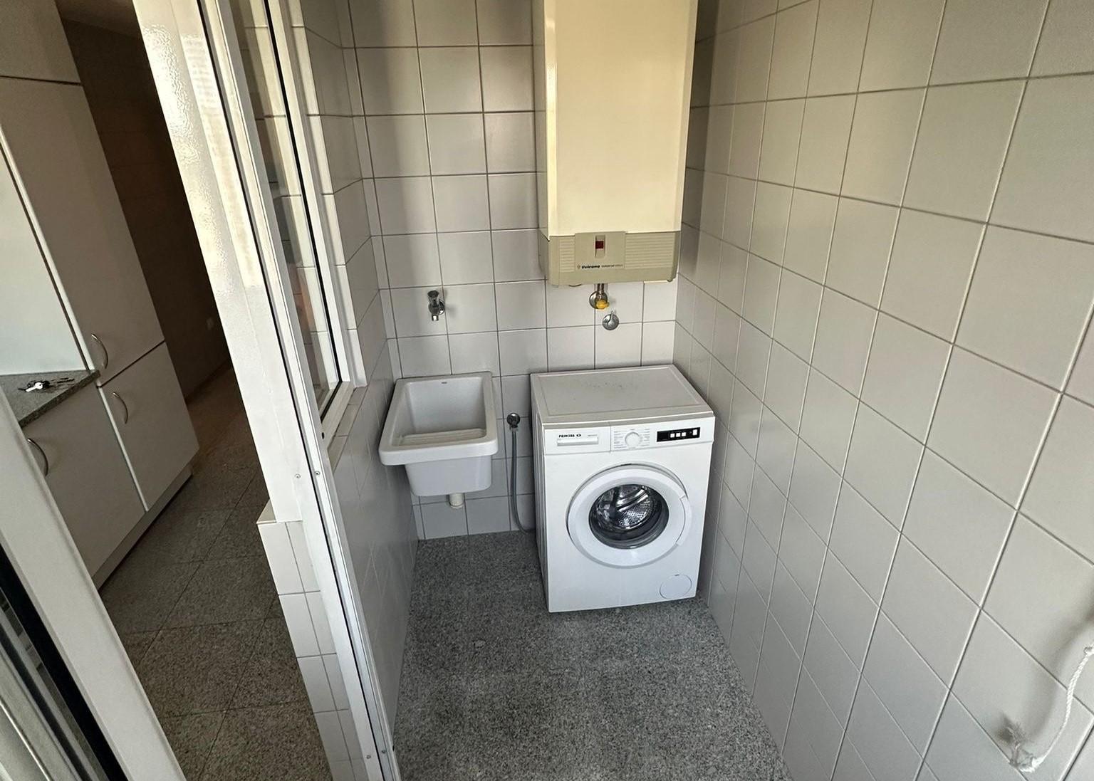 Arrendo Apartamento T2 Ramalde - Image# 1